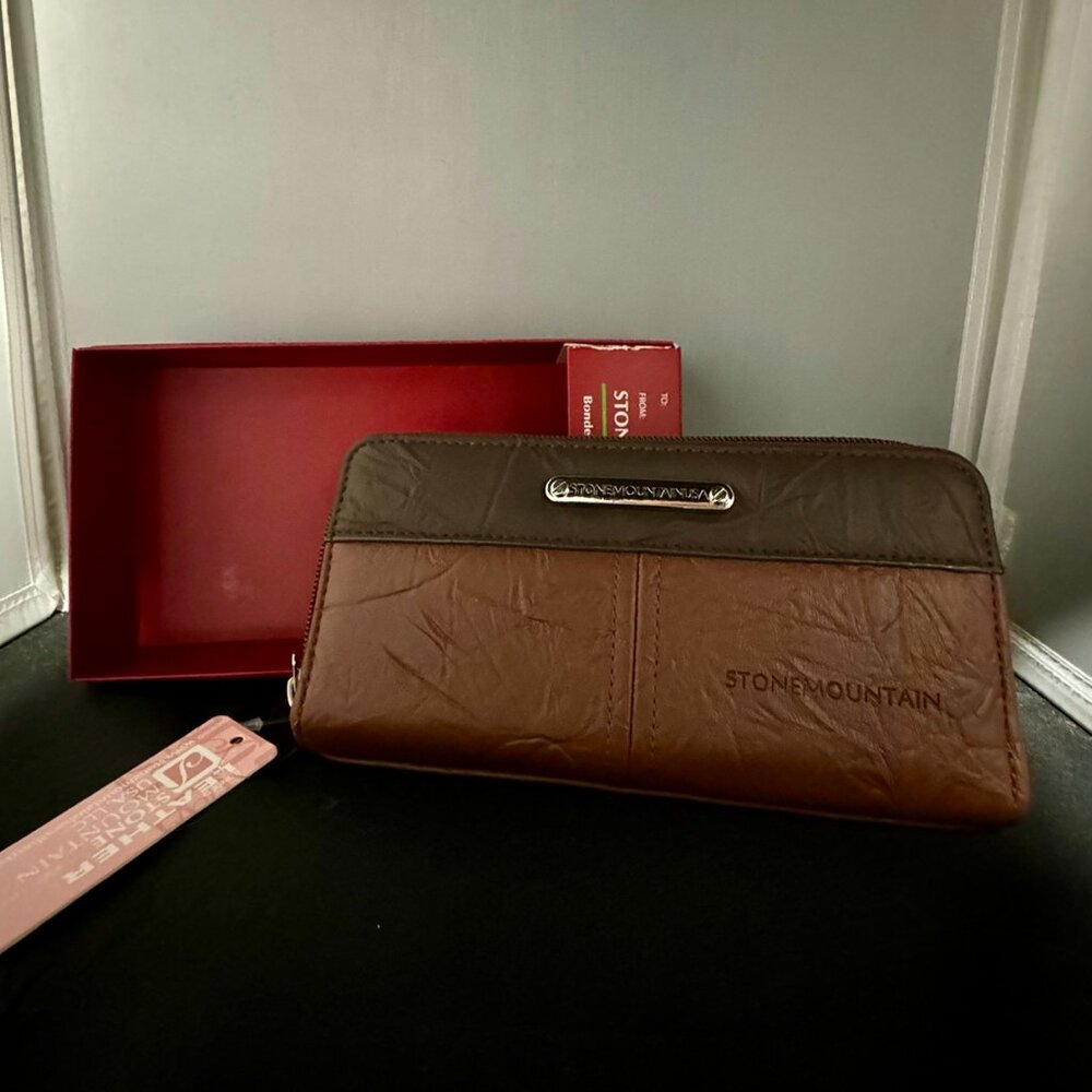 Womens Stone Mountain Bonded Leather Wallet Christmas Gift Box to from